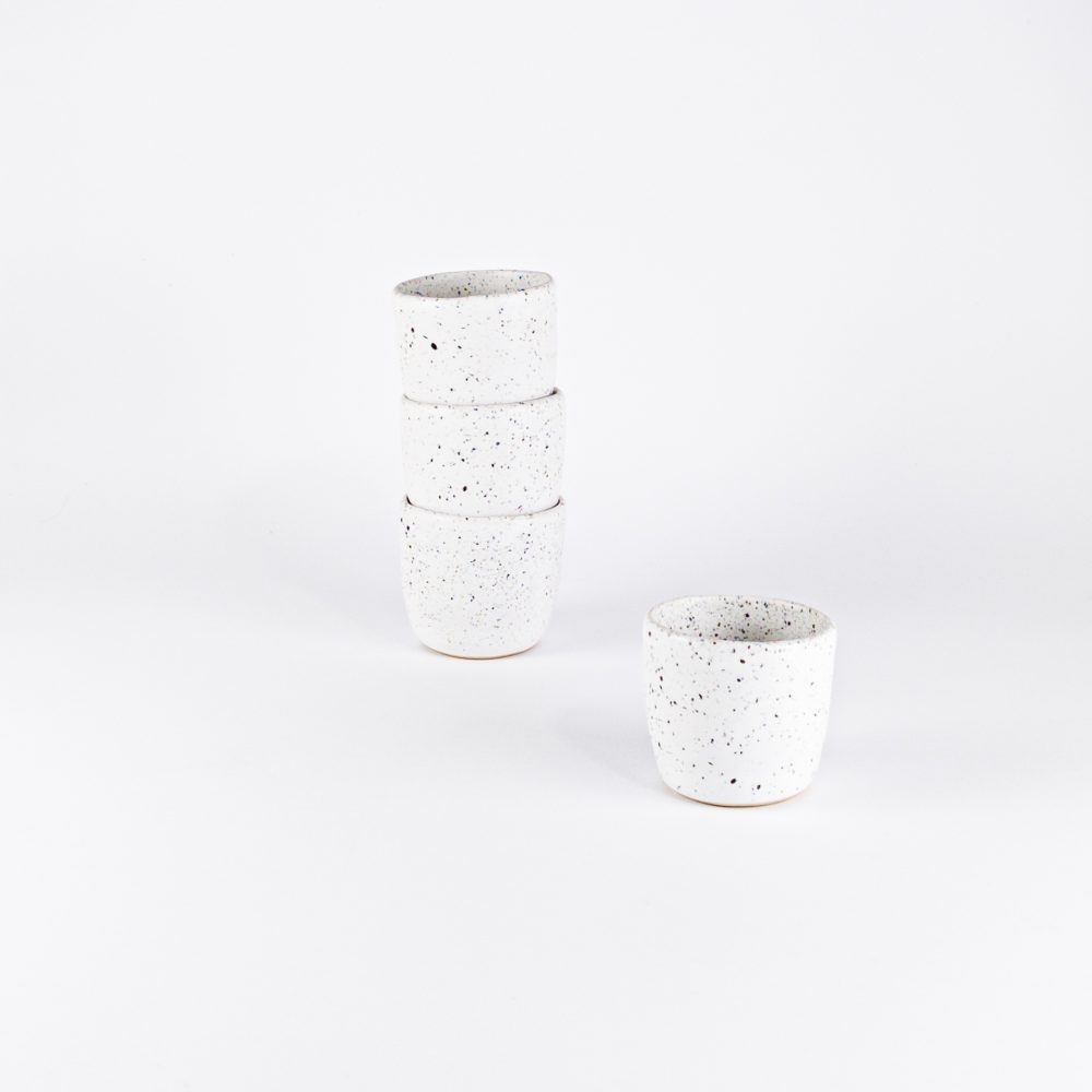 czarka mała 150ml | bryza Mała nakrapiana czarka ceramiczna z kolekcji bryza